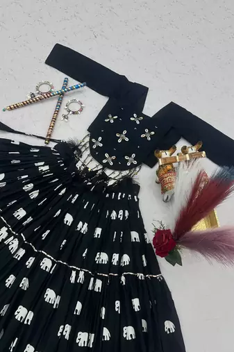Black Heavy Hand Work with kodi work with hand latkan Cotton Navratri Lahenga Choli