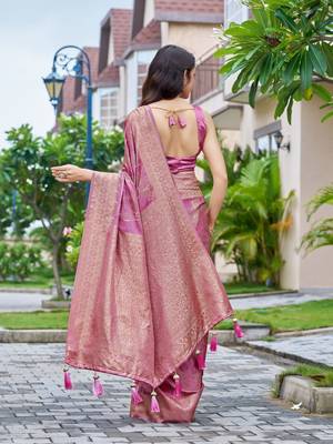 baby pink silk blend jacquard woven saree with zari border and unstitch blouse piece 2