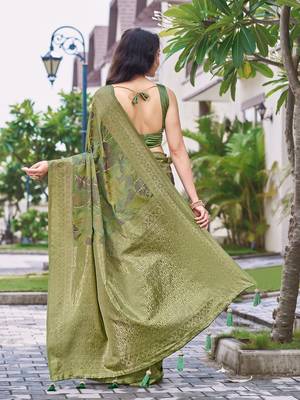 green silk blend jacquard woven saree with zari border and unstitch blouse piece 2