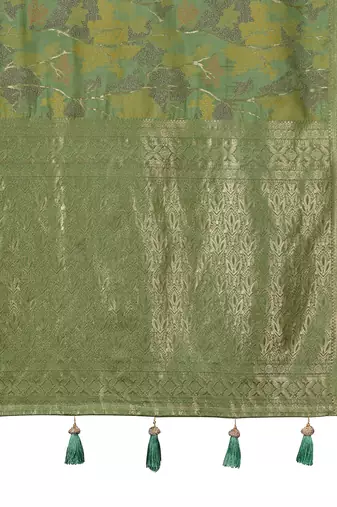 green silk blend jacquard woven saree with zari border and unstitch blouse piece