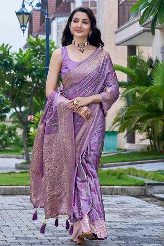 purple silk blend jacquard woven saree with zari border and unstitch blouse piece