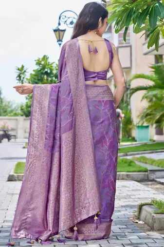 purple silk blend jacquard woven saree with zari border and unstitch blouse piece