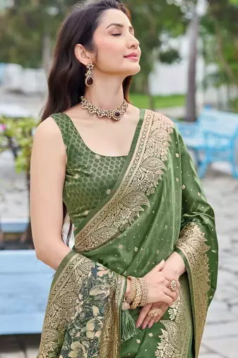green silk blend jacquard woven saree with zari border and unstitch blouse piece