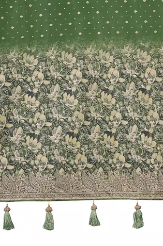green silk blend jacquard woven saree with zari border and unstitch blouse piece