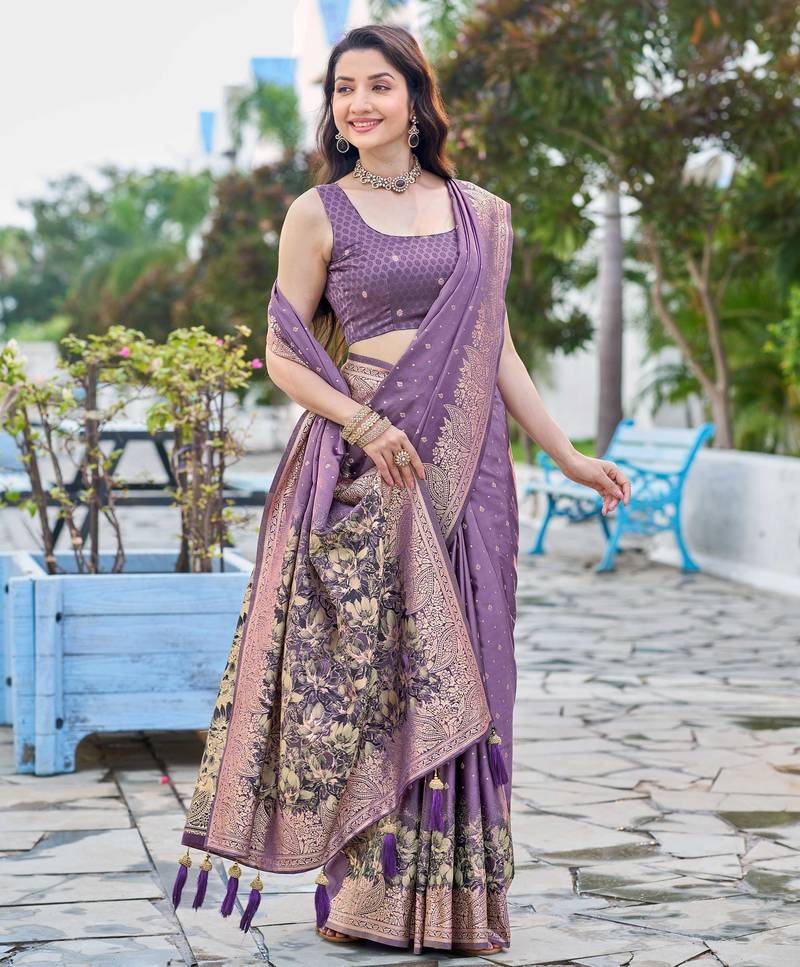 purple silk blend jacquard woven saree with zari border and unstitch blouse piece