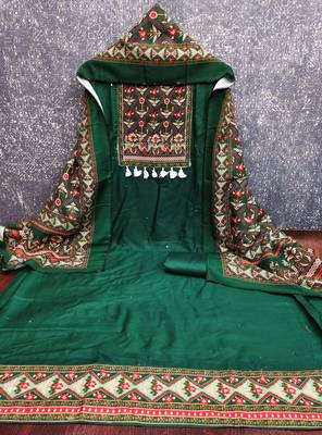 women's green unstitched reyon cotton dress material with printed dupatta 3