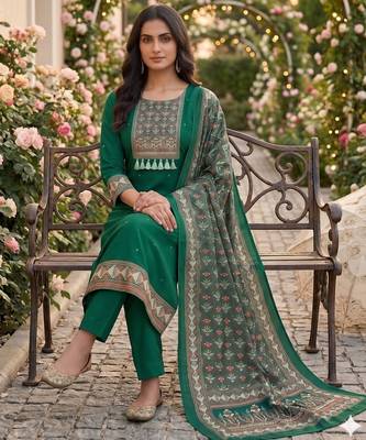 women's green unstitched reyon cotton dress material with printed dupatta 3