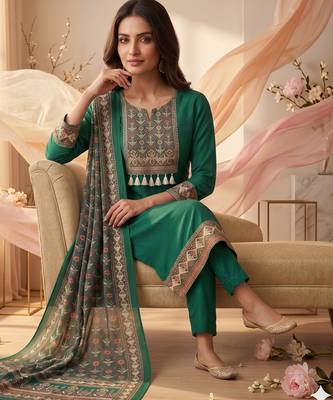women's green unstitched reyon cotton dress material with printed dupatta 2
