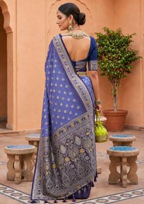lavender color soft silk blend fabric woven designer ethnic partywear saree 2