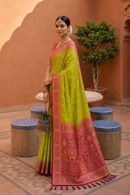 perrot green color soft silk blend fabric woven designer ethnic partywear saree 4