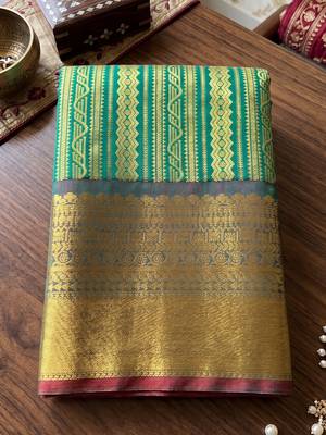 rama green color kanjivaram silk blend woven designer ethnic partywear saree 5