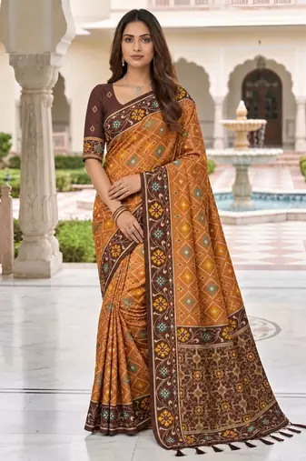 maroon color smart and rich woven meenakari jacquard designer patola silk blend saree