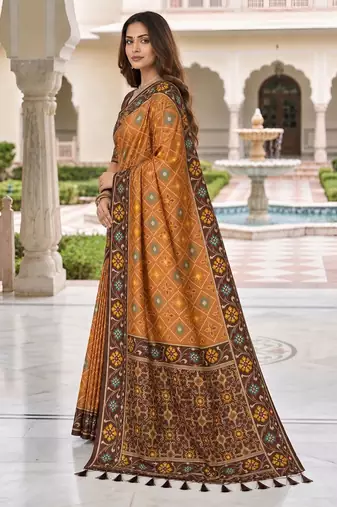 maroon color smart and rich woven meenakari jacquard designer patola silk blend saree