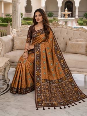 maroon color smart and rich woven meenakari jacquard designer patola silk blend saree 5