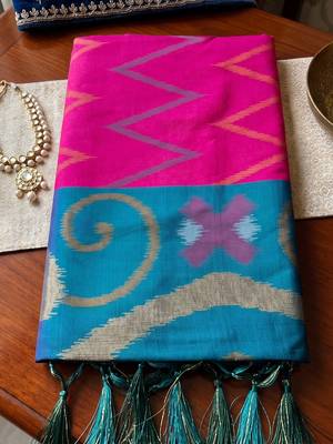 pink color soft silk blend smart designer sophisticated rich looks saree 4