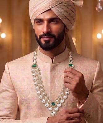 Green kundan necklace for men – traditional wedding jewellery 1