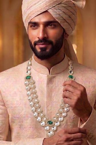 Green kundan necklace for men – traditional wedding jewellery