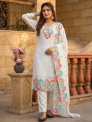 White heavy chinon silk party wear embroidery suit set 2