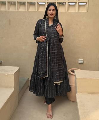 Black heavy brocade party wear embroidery anarkali suit set 1