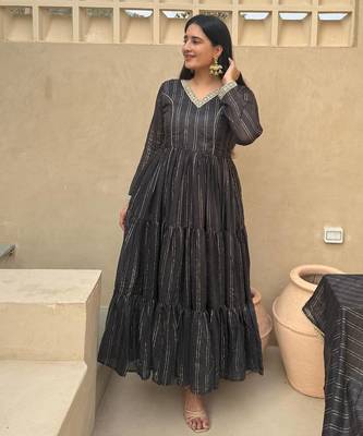 Black heavy brocade party wear embroidery anarkali suit set 3