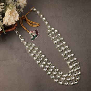 Green kundan sherwani necklace – elegant groom wedding jewellery 2
