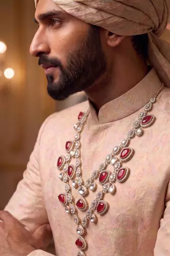Maroon kundan necklace for men – graceful traditional jewellery