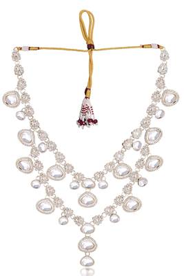 White kundan necklace for men – elegant wedding jewellery 3