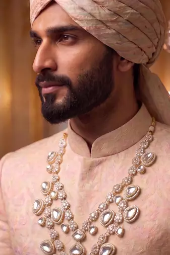 White kundan necklace for men – elegant wedding jewellery