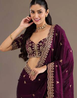 Glamorous wine tissue silk zari and sequins embroidered indian latest design wedding saree 3