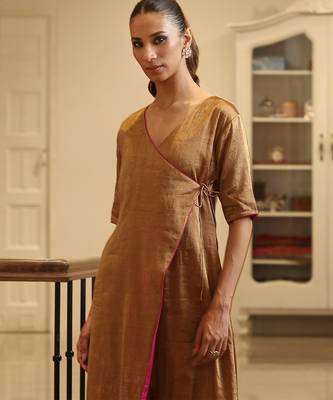 Golden handloom tissue angrakha kurta set 4