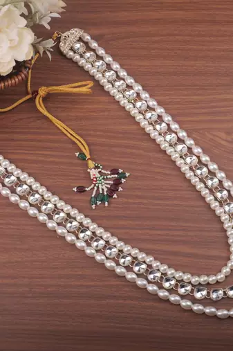 White kundan pearl necklace – elegant groom wedding jewellery