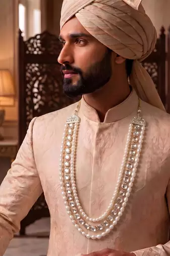 White kundan pearl necklace – elegant groom wedding jewellery