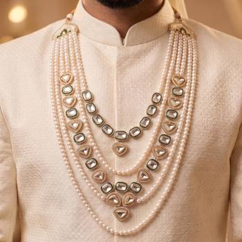 Green kundan pearl necklace for men – traditional wedding jewellery 1