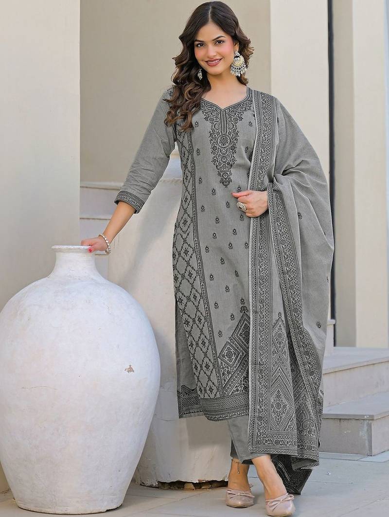 Grey Cotton Ethnic Motifs Embroidered Regular Thread Work Kurta with Trousers & With Dupatta