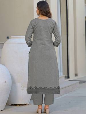 Grey Cotton Ethnic Motifs Embroidered Regular Thread Work Kurta with Trousers & With Dupatta 3