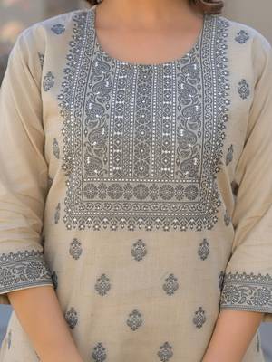 Cream Cotton Ethnic Motifs Embroidered Regular Thread Work Kurta with Trousers & With Dupatta 2