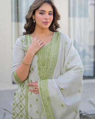 White Parrot Cotton Ethnic Motifs Embroidered Regular Thread Work Kurta with Trousers & With Dupatta 2