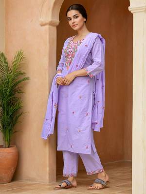 Lavender Cotton Blend Ethnic Motifs Embroidered Thread Work Kurta with Trousers & Dupatta 3