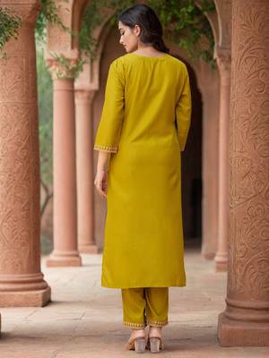 Mustard Cotton Blend Ethnic Motifs Embroidered Thread Work Kurta with Trousers & Dupatta 4