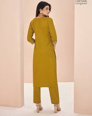 Mustard hand work straight kurta set 4