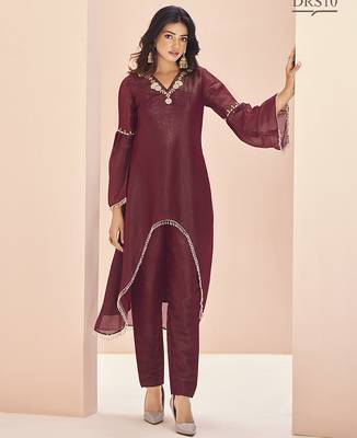 Mesmeric maroon hand work kurta set 1