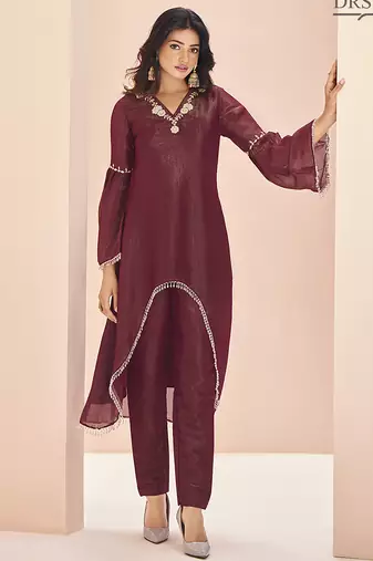 Mesmeric maroon hand work kurta set