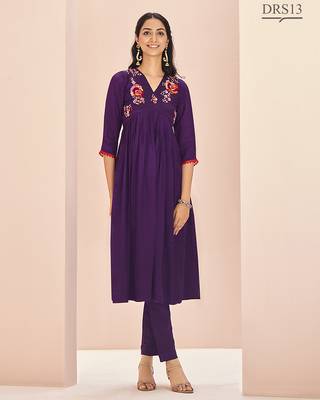 Wine hand work embroidered kurta set 2