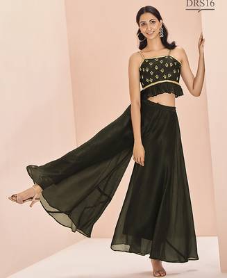 Classic black hand work crop top palazzo set 4
