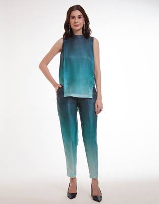Blue gradient sleeveless pants set 1