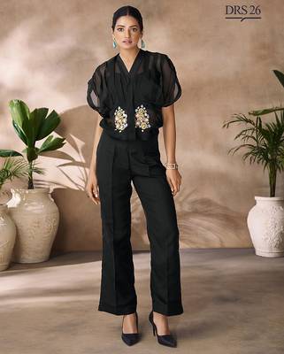 Chic black handworked top trousers set 1