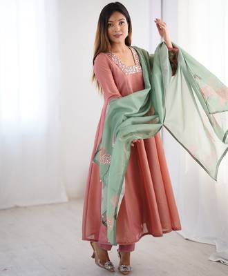 Peach pure tissue anarkali suit with handwork and printed organza dupatta 1