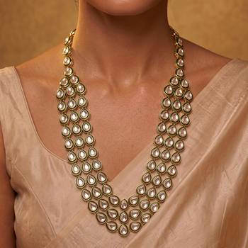 Green kundan necklace for women – traditional wedding jewellery 5