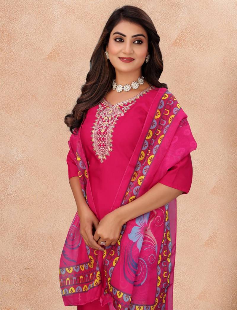 PINK EMBRODEIRY WORK WITH DIGITAL DUPATTA AND FABRIC COTTON BLEND KURTI PANT DUPATTA SET