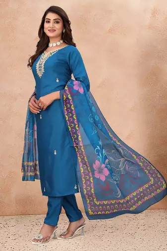 BLUE EMBRODEIRY WORK WITH DIGITAL DUPATTA AND FABRIC COTTON BLEND KURTI PANT DUPATTA SET